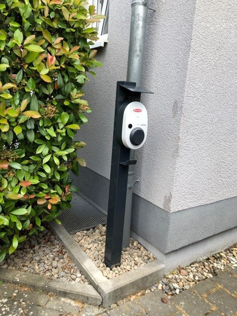 B-Ware: Ladesäule passend für Go-e Charger Gemini / Gemini 2.0 und Fronius Wattpilot mit Dach und Kabelhaken | Ständer | Standfuß | Stele | Base